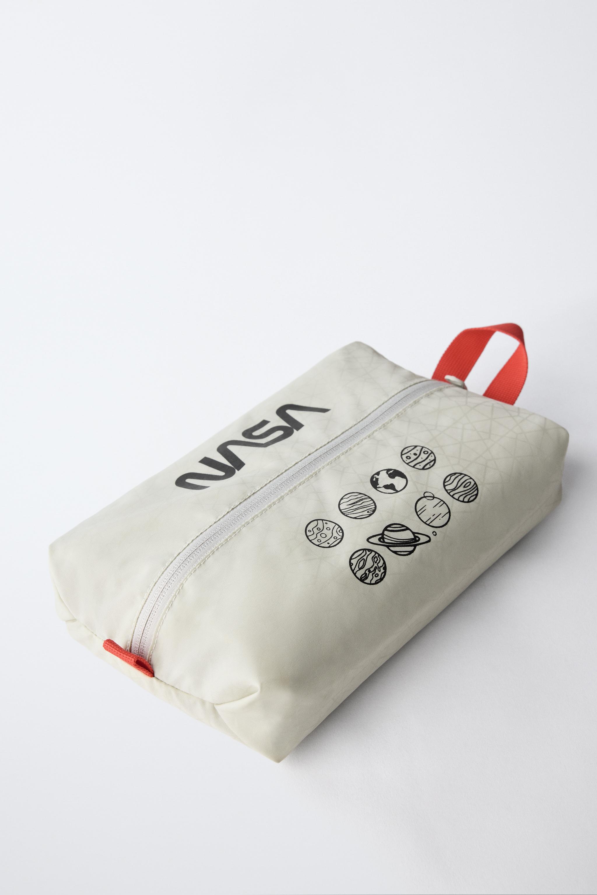 NASA © TOILETRY BAG